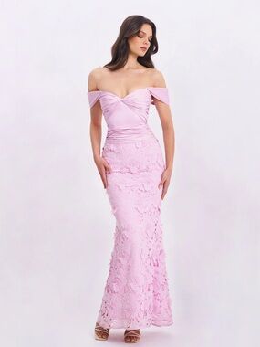 Miss Circle Dahlia Off-Shoulder Lace Mermaid Dress in Soft Pink Lilac Purple